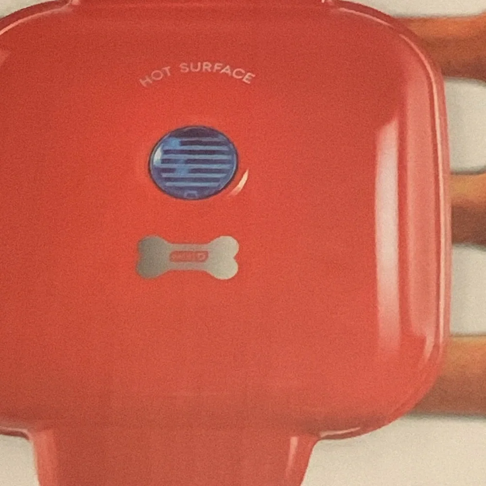 NWT Mini dog treat maker